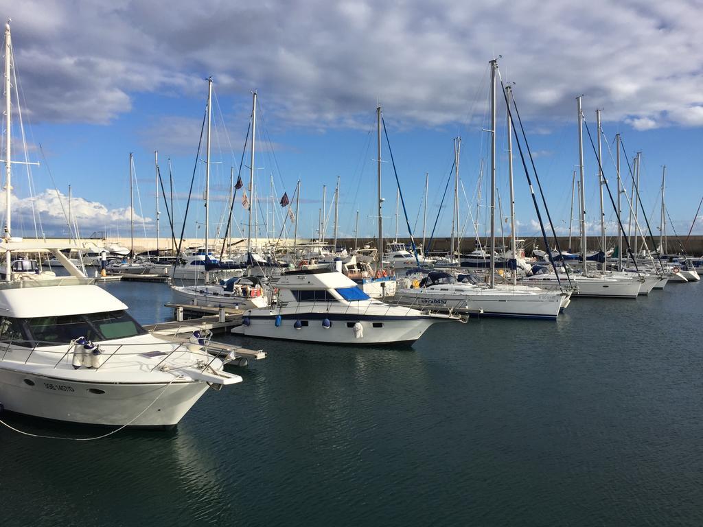 מלון Puerto Calero Boat מראה חיצוני תמונה